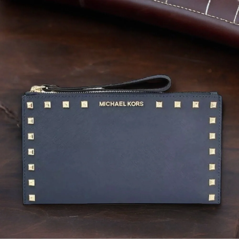MICHAEL KORS Large Zip Stud Wristlet Saffiano Sandrine / Deep Blue - Picture 1 of 5